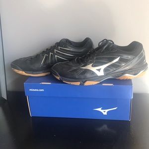 Women’s Mizuno Volleyball Shoes